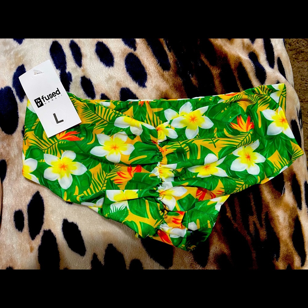 Fused Hawaii Large Hawaii kona bottoms